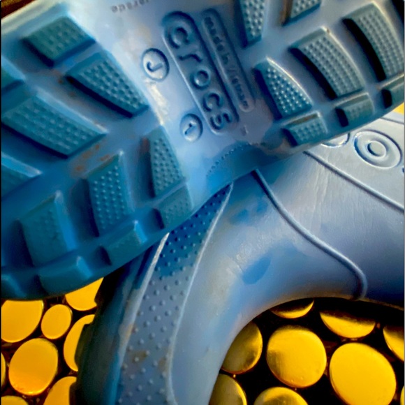 Blue Crocs: kids - Picture 3 of 5